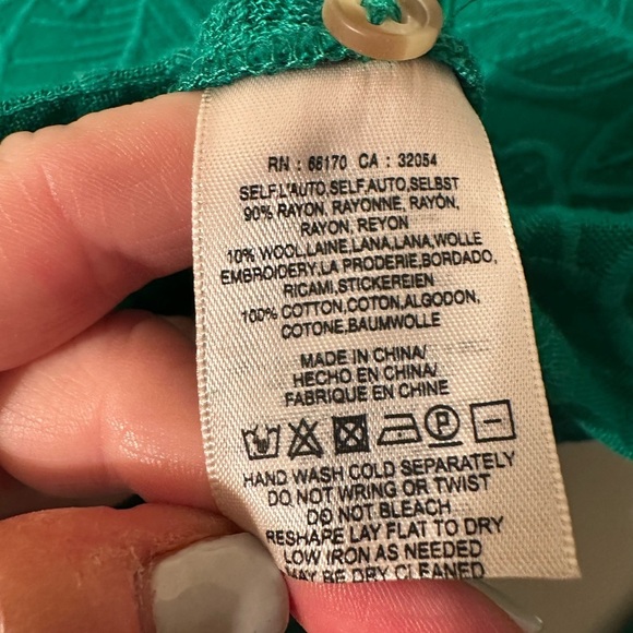 AKEMI + KIN Anthropologie Abacos Green Eyelet Tunic Blouse XS PRISTINE Patty’s - Picture 6 of 13